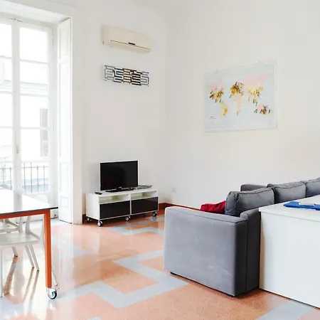 Casa Conforti Luminosa In Centro Неаполь